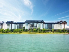 Crowne Plaza Wuxi Lake View, an IHG Hotel