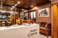 Ambra Cortina Luxury & Fashion Boutique Hotel