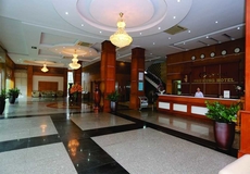 Central Phu Hung Hotel