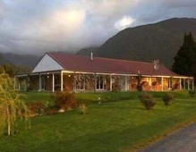 Misty Peaks Guesthouse