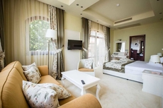 Helena VIP Villas and Suites