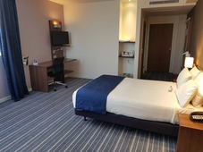 Holiday Inn Express Wakefield, an IHG Hotel