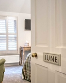 April House Weybridge - Boutique Guesthouse