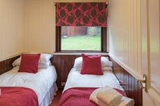 Conifer Lodge 25 With Hot Tub, Newton Stewart