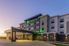 Holiday Inn & Suites Cedar Falls - Waterloo Event Ctr, an IHG Hotel