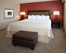 Holiday Inn & Suites Bakersfield