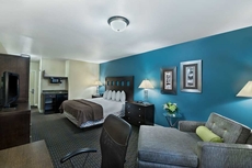 Oxford Suites Silverdale