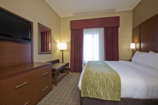 Russell Inn & Suites