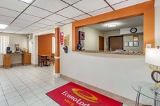 Econo Lodge Hays I70