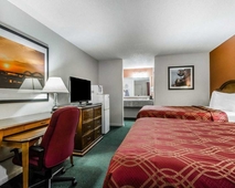 Econo Lodge Inn & Suites