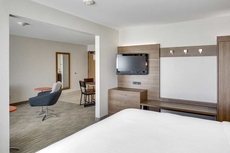 Holiday Inn Express & Suites Chickasha, an IHG Hotel