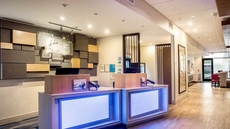 Holiday Inn Express & Suites Racine, an IHG Hotel