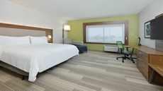 Holiday Inn Express & Suites Yukon, an IHG Hotel