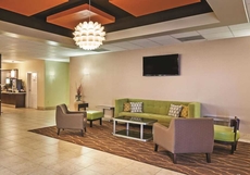 La Quinta Inn & Suites by Wyndham Angleton