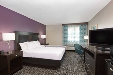 La Quinta Inn & Suites by Wyndham Blue Springs