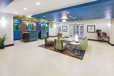 La Quinta Inn & Suites by Wyndham Floresville