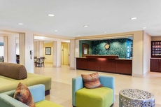 La Quinta Inn & Suites by Wyndham Frankfort