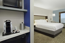 Holiday Inn Express & Suites Columbus North, an IHG Hotel