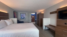 Holiday Inn Express & Suites Somerset Central, an IHG Hotel