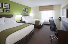 Holiday Inn Express Hotel & Suites Rogers, an IHG Hotel