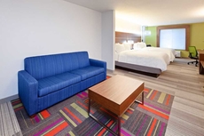 Holiday Inn Express & Suites Clovis-Fresno Area