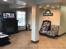 Days Inn by Wyndham Cave City