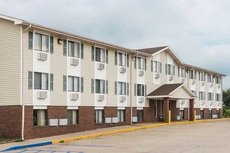 Amerihost Inn & Suites Kingdom City