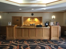 Cabot Inn & Suites