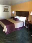 Cloverdale Wine Country Inn & Suites