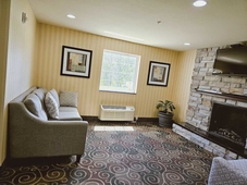 Cobblestone Inn & Suites - Bloomfield