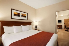 Country Inn & Suites by Radisson, Manchester Airport, NH