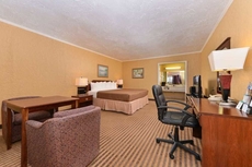 Executive Plus Inn & Suites