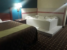 Faribault Hometown Inn & Suites