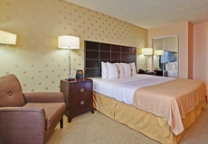 Holiday Inn Bloomington-University Area