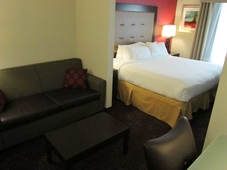 Holiday Inn Express Cloverdale - Greencastle, an IHG Hotel
