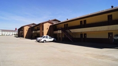 Holiday Lodge & Suites