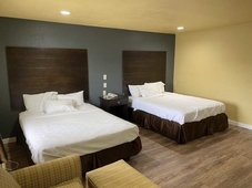 Woodridge Inn and Suites