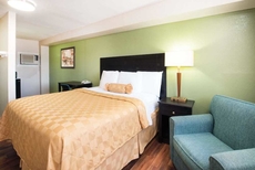 Executive Inn and Kitchenette Suites