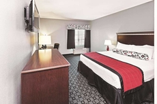 La Quinta Inn & Suites by Wyndham Decatur