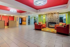 La Quinta Inn & Suites by Wyndham Elkview - Charleston NE