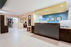 La Quinta Inn & Suites by Wyndham Henderson-Northeast Denver