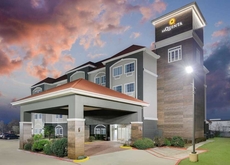 La Quinta Inn & Suites by Wyndham Paris