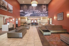 La Quinta Inn & Suites by Wyndham Smyrna TN - Nashville