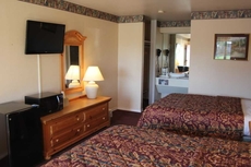 Lakeside Inn & Suites