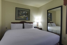 Larkspur Landing Hillsboro - An All-Suite Hotel