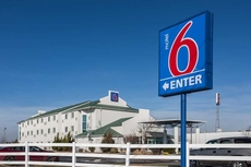 Motel 6 Dale, IN