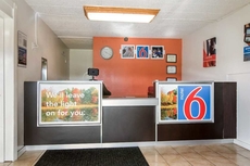 Motel 6 New Stanton, PA