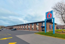 Motel 6 Oak Creek, WI