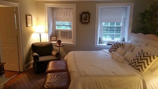 Pineapple Hill Inn Bed & Breakfast