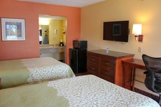 Rose Garden Inn & Suites